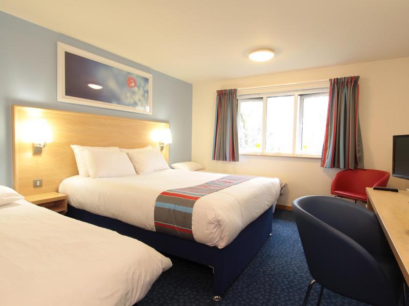 Travelodge Sheffield Central Exterior foto