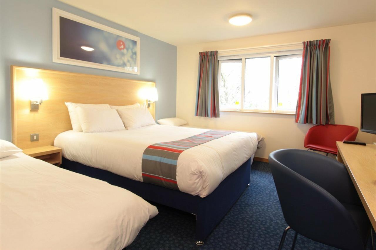 Travelodge Sheffield Central Exterior foto